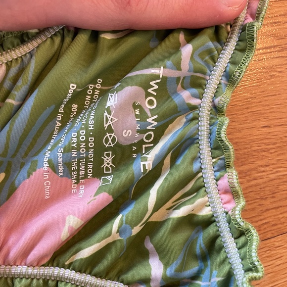 Unworn bandeau bikini (both pieces) - Picture 2 of 3